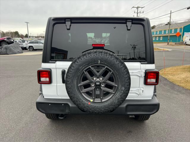 new 2025 Jeep Wrangler car, priced at $43,167