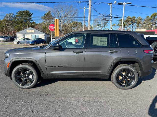 new 2025 Jeep Grand Cherokee car, priced at $51,535