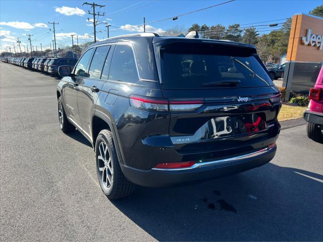 new 2025 Jeep Grand Cherokee car, priced at $48,810