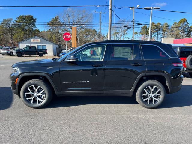 new 2025 Jeep Grand Cherokee car, priced at $48,810