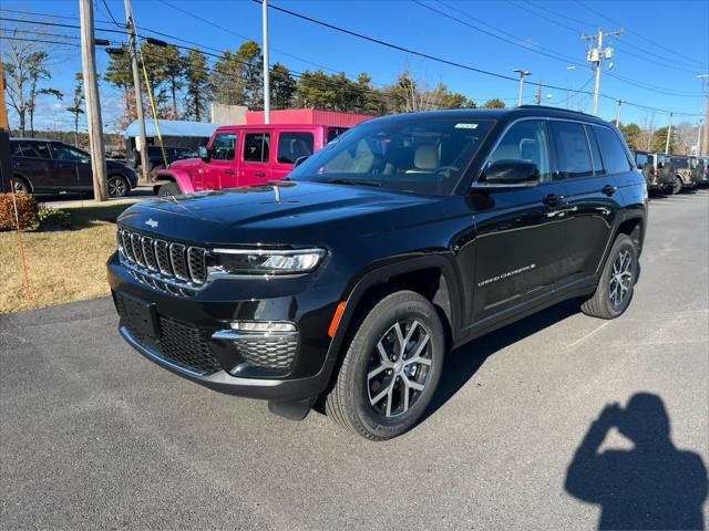 new 2025 Jeep Grand Cherokee car, priced at $48,810