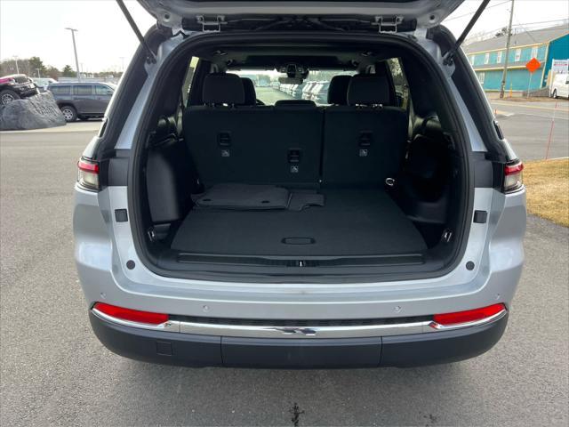 new 2025 Jeep Grand Cherokee car, priced at $41,175