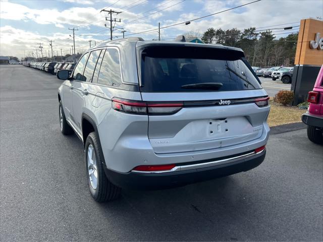 new 2025 Jeep Grand Cherokee car, priced at $41,175