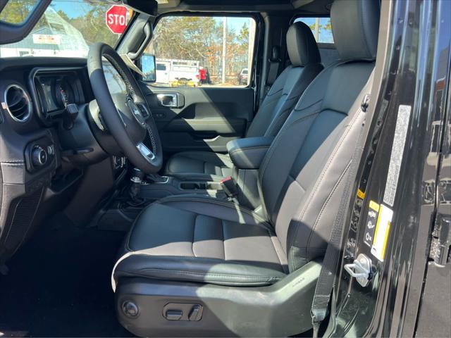 new 2025 Jeep Wrangler car, priced at $62,175