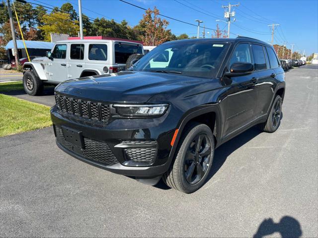 new 2025 Jeep Grand Cherokee car, priced at $48,175