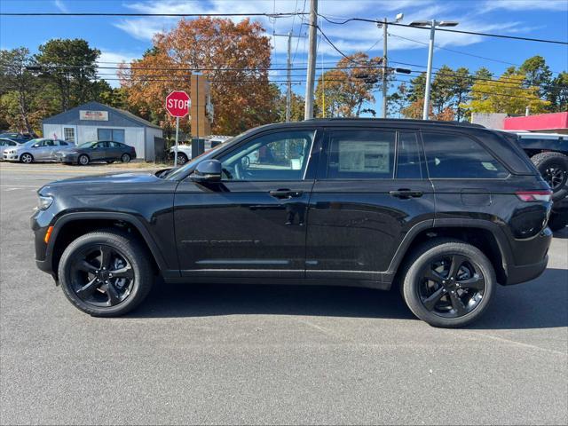 new 2025 Jeep Grand Cherokee car, priced at $48,175