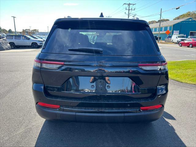 new 2025 Jeep Grand Cherokee car, priced at $48,175