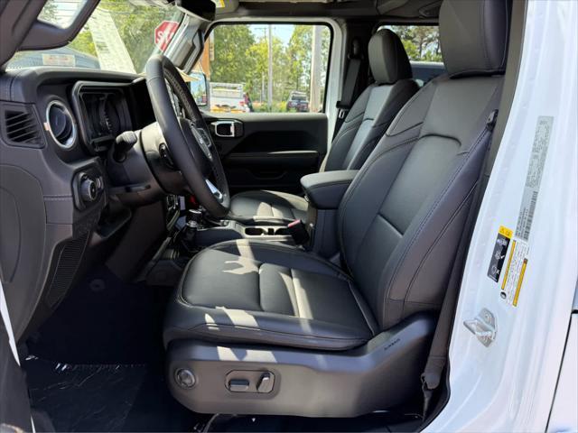 new 2025 Jeep Wrangler car, priced at $58,525
