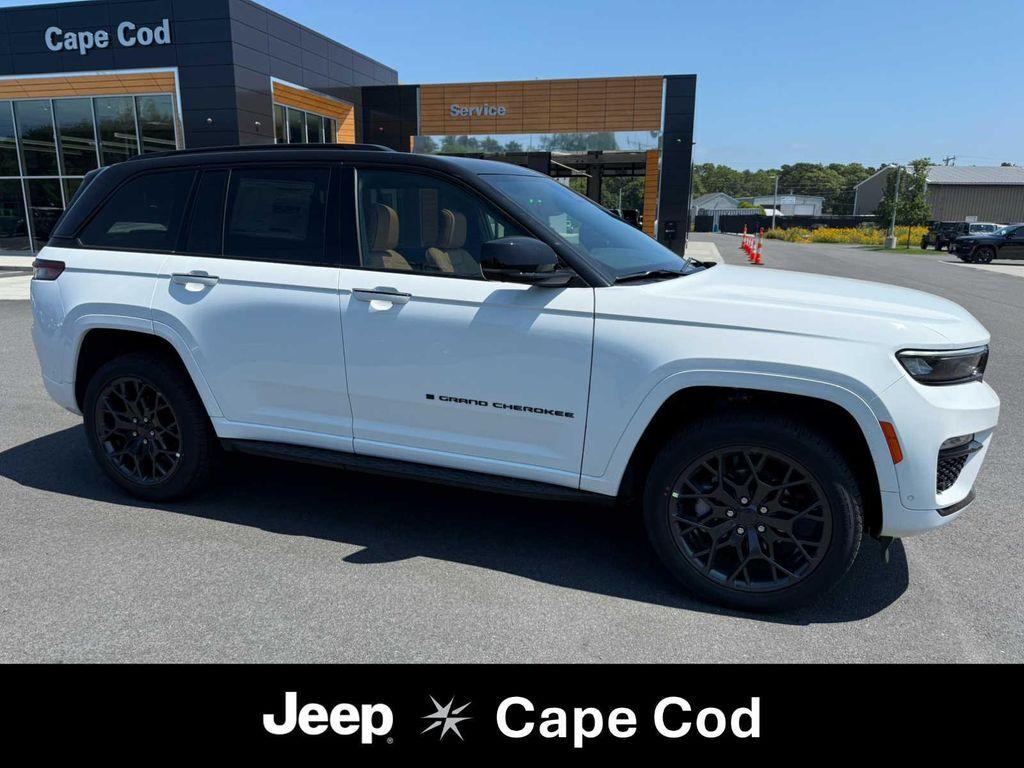 new 2025 Jeep Grand Cherokee car, priced at $61,275