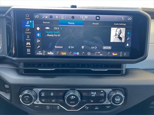 new 2025 Jeep Wrangler car, priced at $48,160