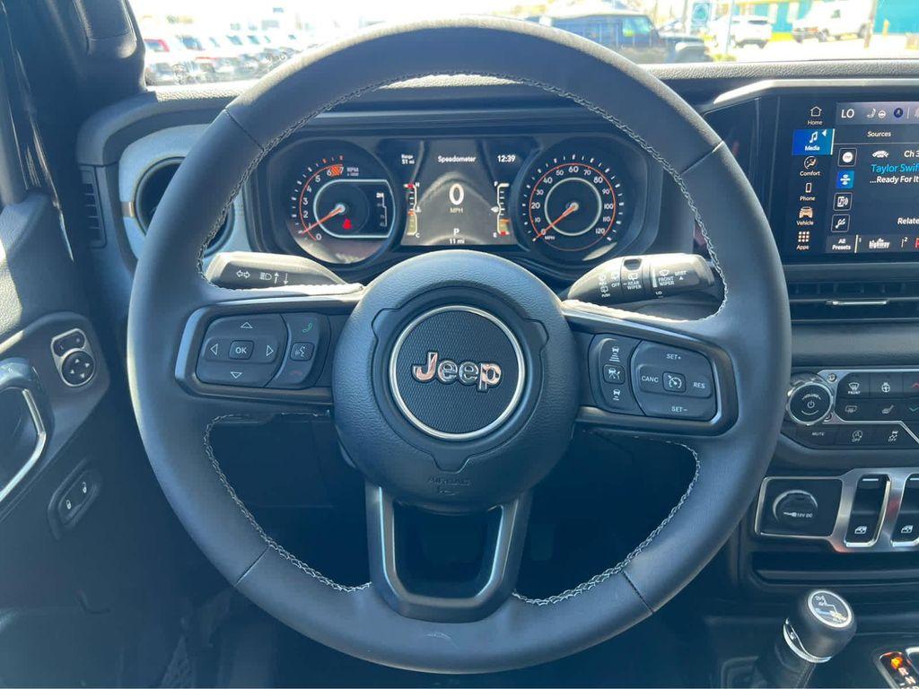 new 2025 Jeep Wrangler car, priced at $45,975
