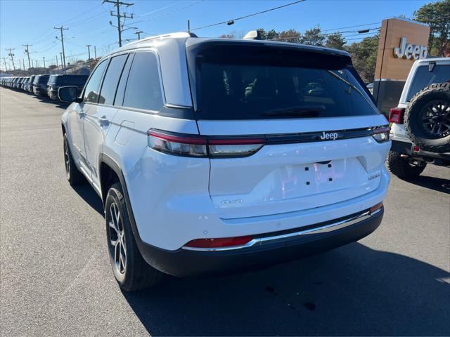 new 2025 Jeep Grand Cherokee car, priced at $49,215