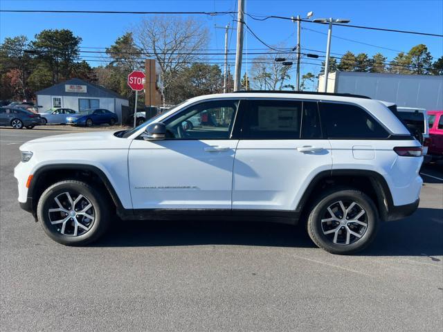 new 2025 Jeep Grand Cherokee car, priced at $49,215