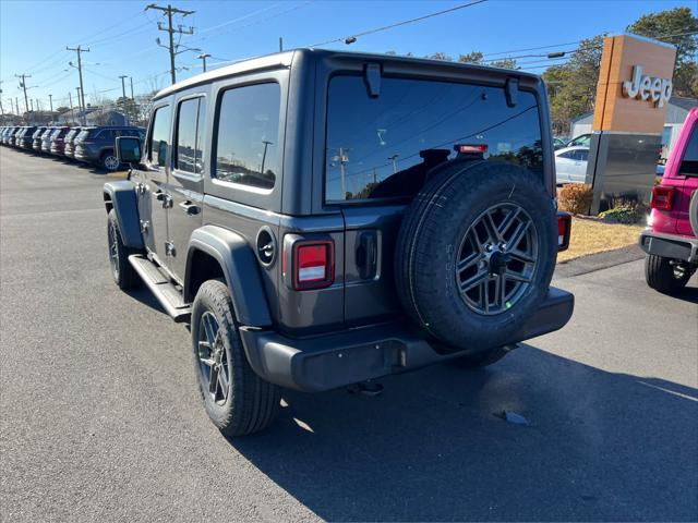 new 2025 Jeep Wrangler car, priced at $47,779