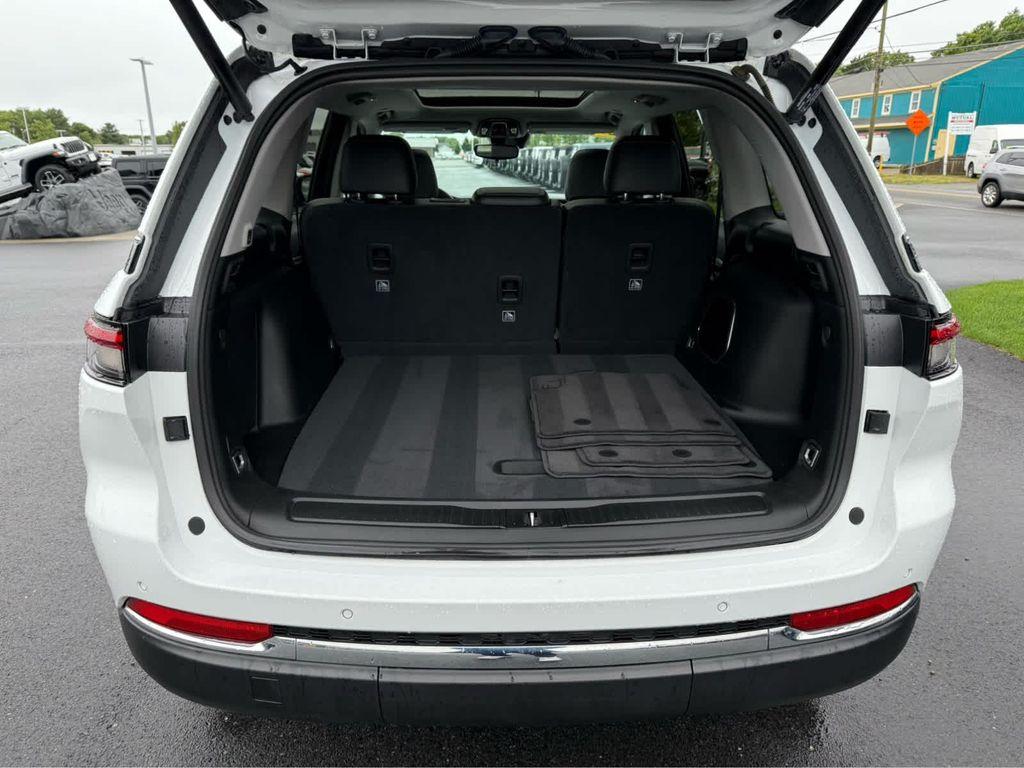 used 2023 Jeep Grand Cherokee 4xe car, priced at $33,775