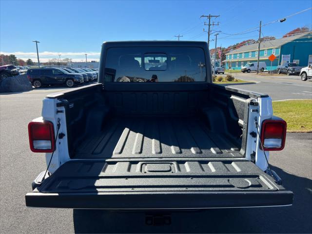 used 2022 Jeep Gladiator car, priced at $34,875