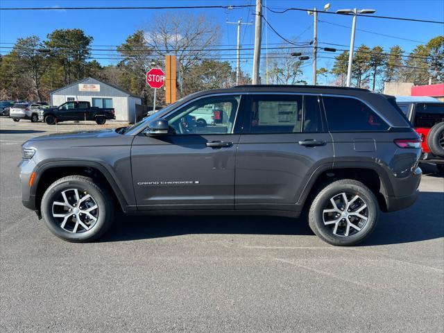 new 2025 Jeep Grand Cherokee car, priced at $48,306