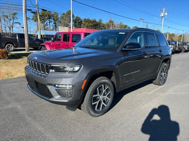 new 2025 Jeep Grand Cherokee car, priced at $48,306