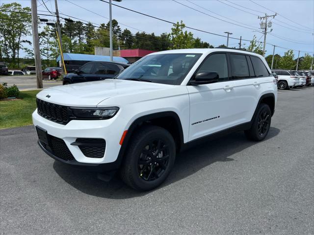 new 2025 Jeep Grand Cherokee car, priced at $45,635