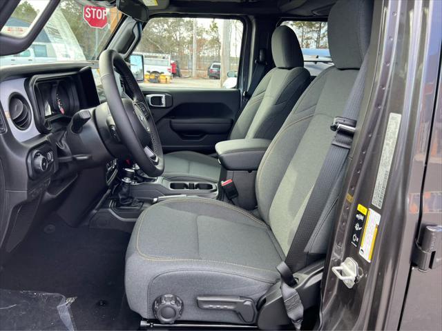 new 2025 Jeep Wrangler car, priced at $52,175