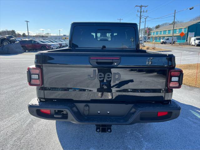 new 2025 Jeep Gladiator car, priced at $52,422