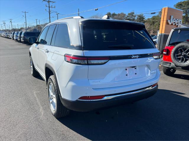 new 2025 Jeep Grand Cherokee car, priced at $40,580