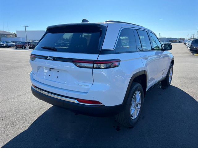 new 2025 Jeep Grand Cherokee car, priced at $40,580