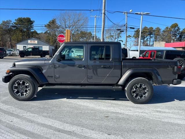 new 2025 Jeep Gladiator car, priced at $52,422