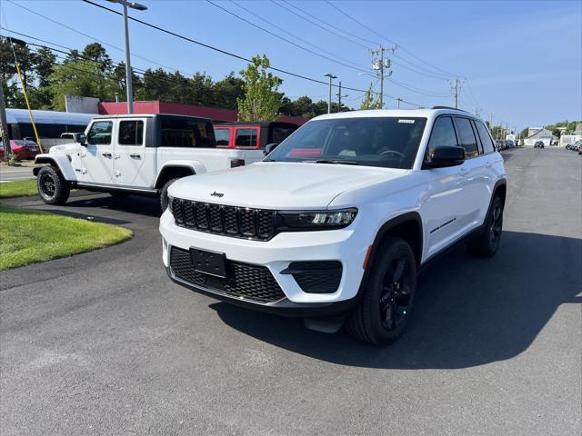 new 2024 Jeep Grand Cherokee car, priced at $45,910