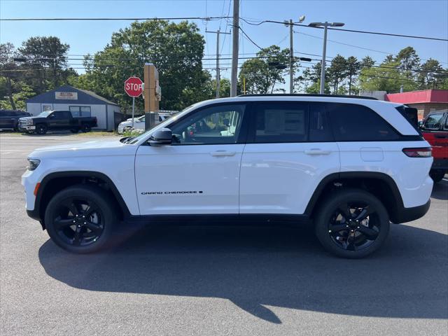 new 2024 Jeep Grand Cherokee car, priced at $45,910