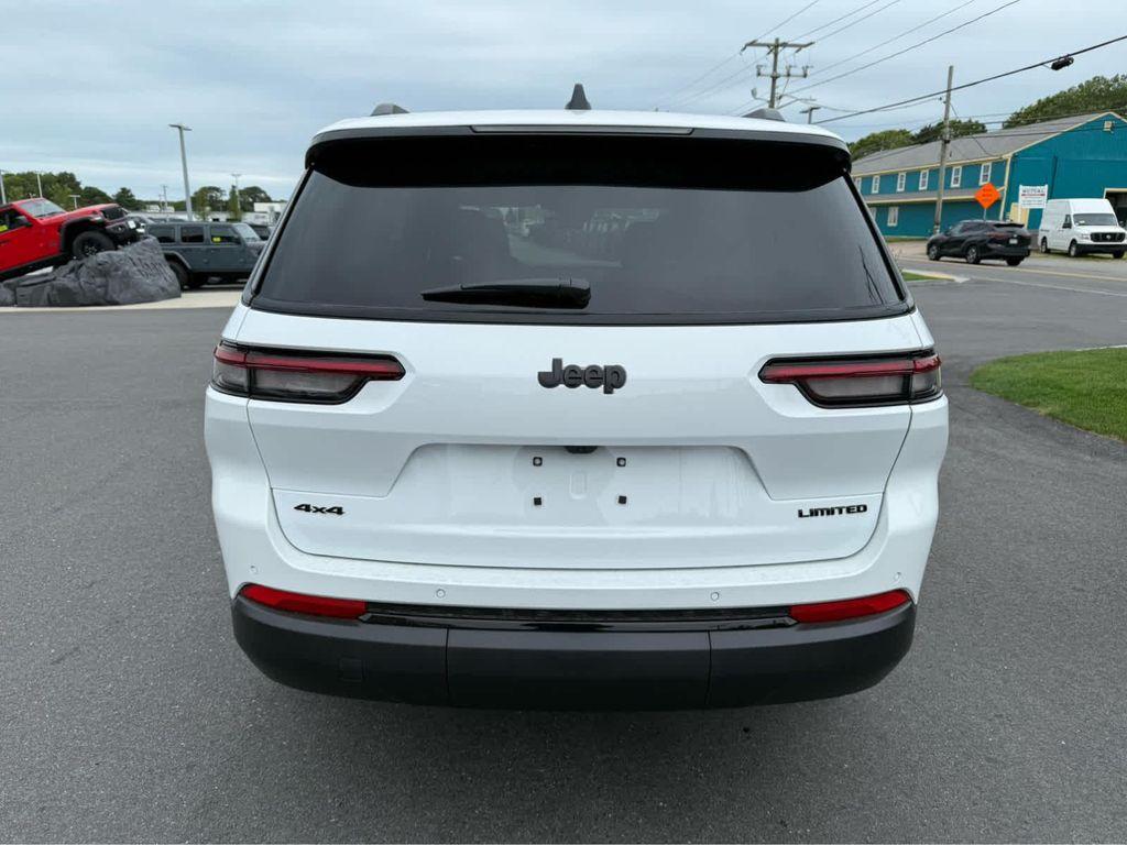 new 2025 Jeep Grand Cherokee L car, priced at $49,975