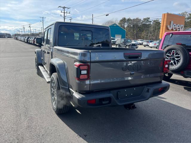 new 2025 Jeep Gladiator car, priced at $52,422