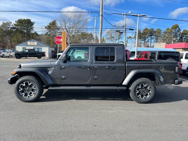 new 2025 Jeep Gladiator car, priced at $52,422