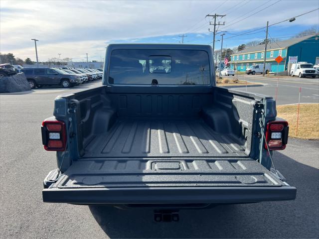 new 2025 Jeep Gladiator car, priced at $52,422