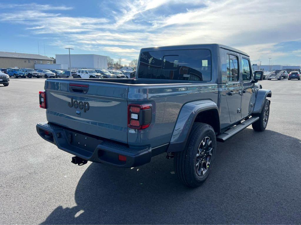 new 2025 Jeep Gladiator car, priced at $51,575