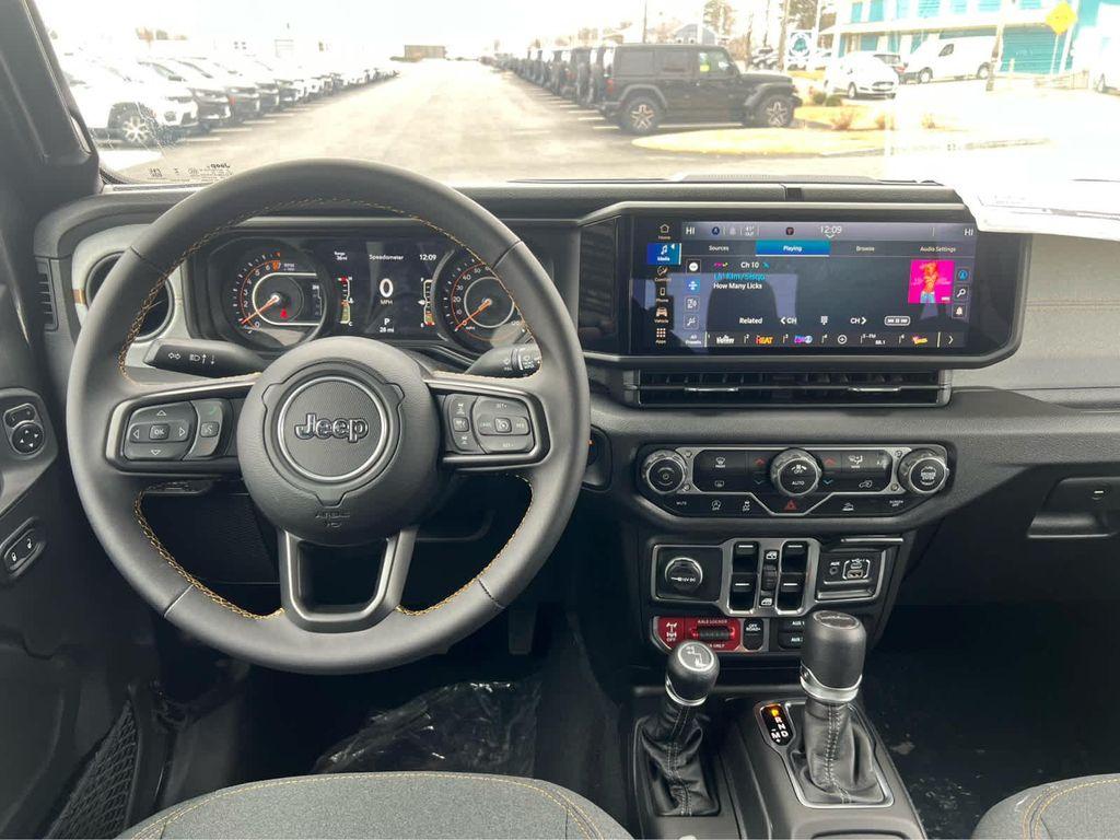 new 2025 Jeep Gladiator car, priced at $46,975