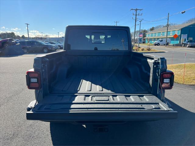 new 2025 Jeep Gladiator car, priced at $57,352