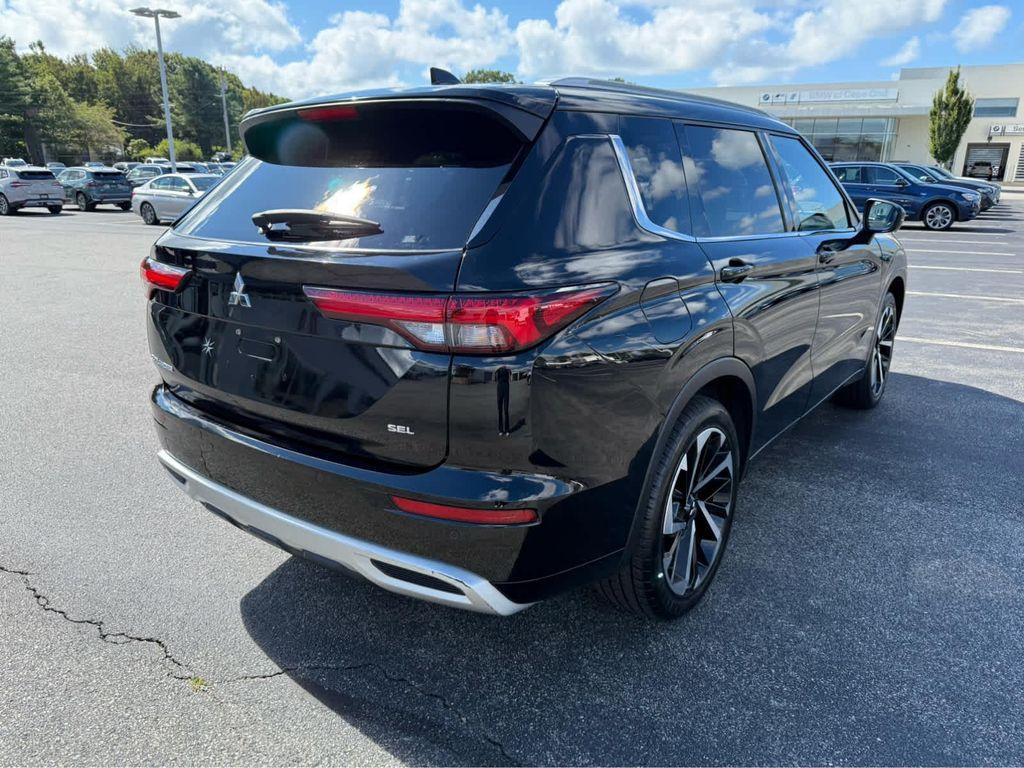 used 2022 Mitsubishi Outlander car, priced at $21,975