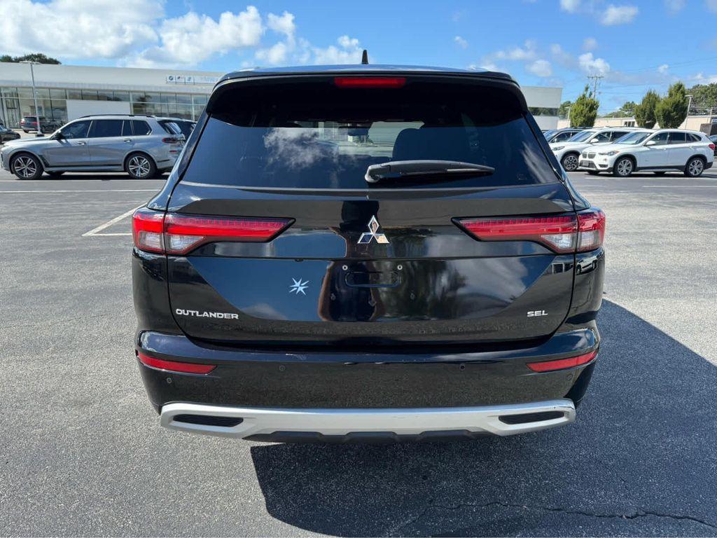 used 2022 Mitsubishi Outlander car, priced at $21,975