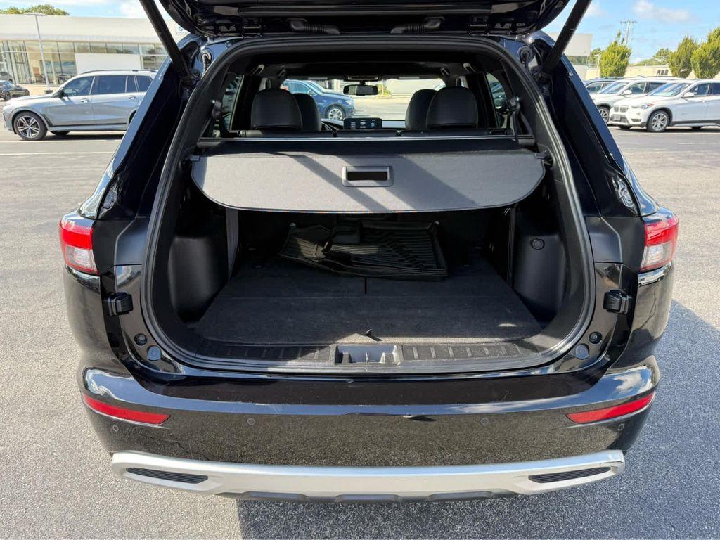 used 2022 Mitsubishi Outlander car, priced at $21,975