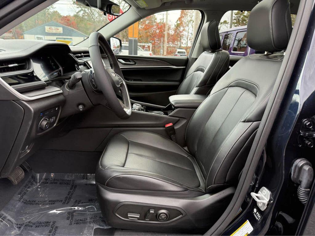 used 2023 Jeep Grand Cherokee 4xe car, priced at $32,275