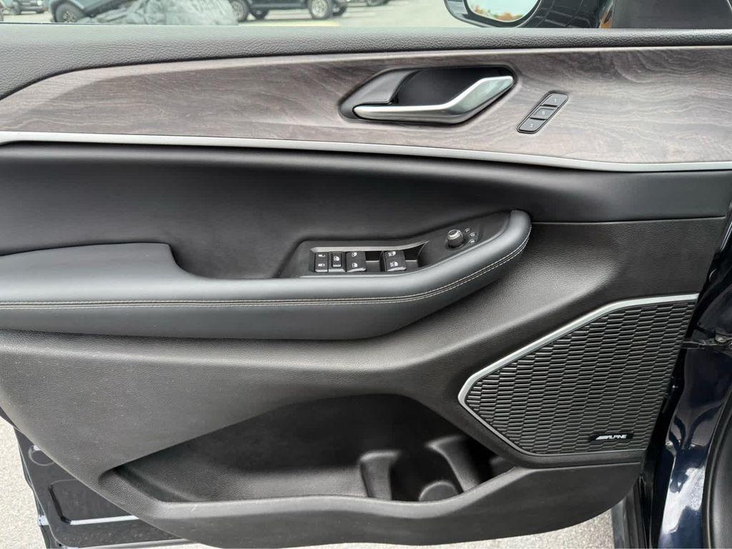 used 2023 Jeep Grand Cherokee 4xe car, priced at $32,275