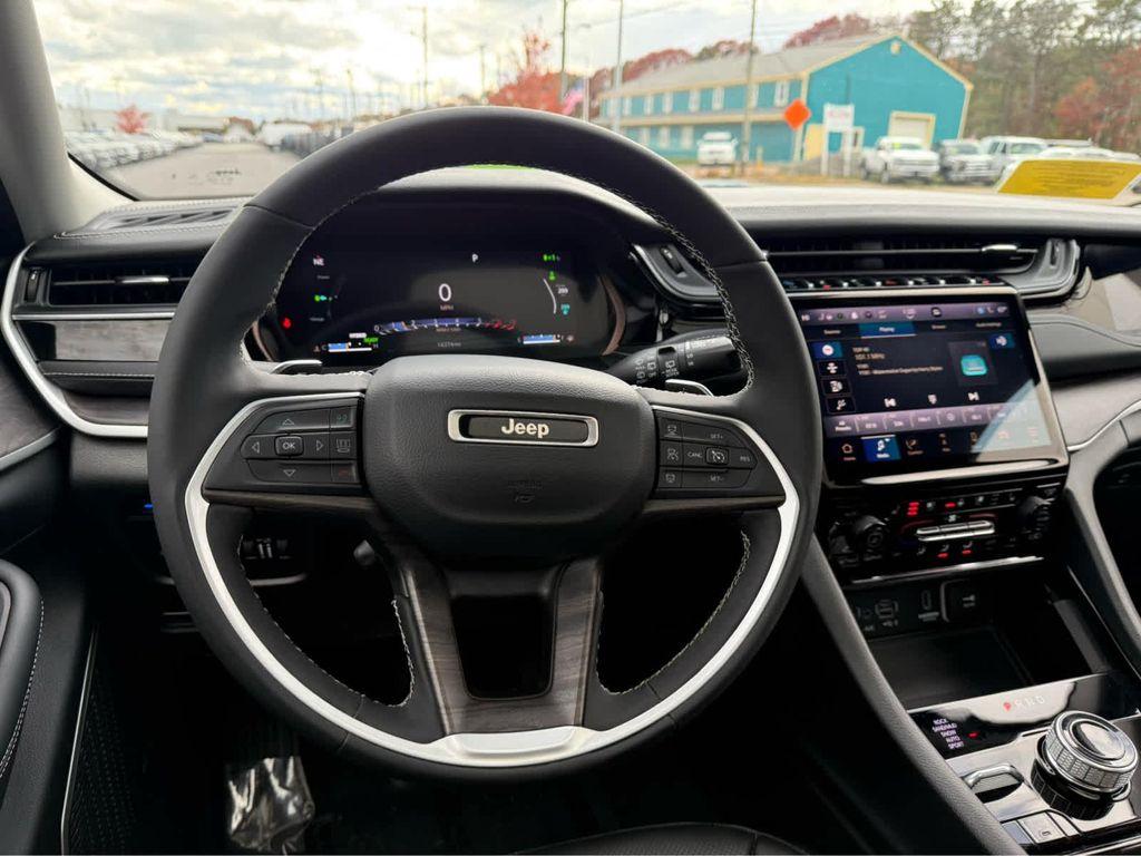 used 2023 Jeep Grand Cherokee 4xe car, priced at $32,275