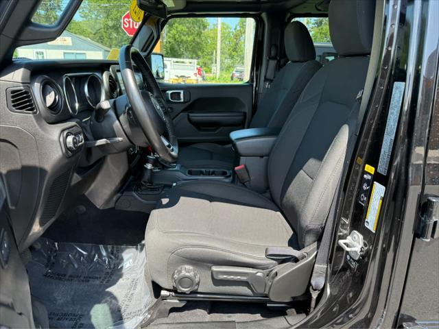 used 2021 Jeep Gladiator car, priced at $30,475