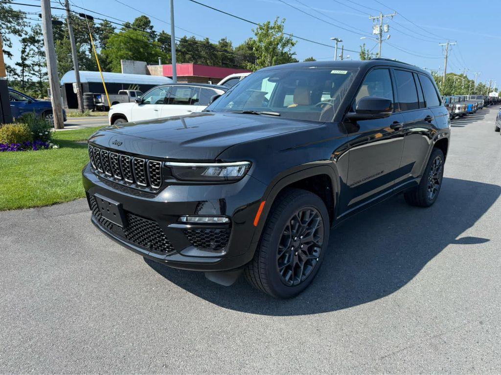 new 2025 Jeep Grand Cherokee car, priced at $61,175