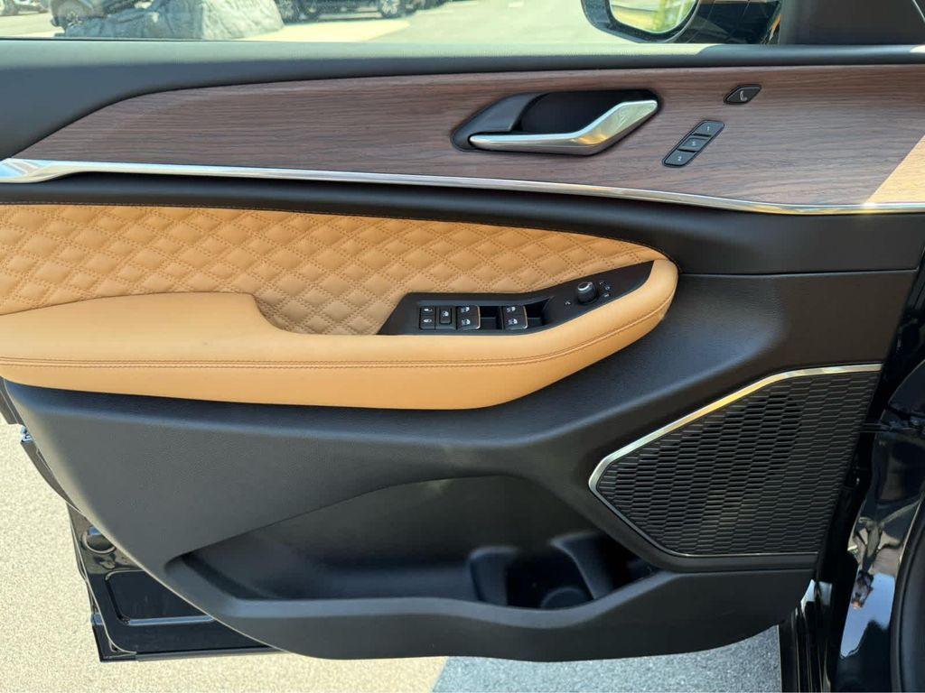 new 2025 Jeep Grand Cherokee car, priced at $61,175