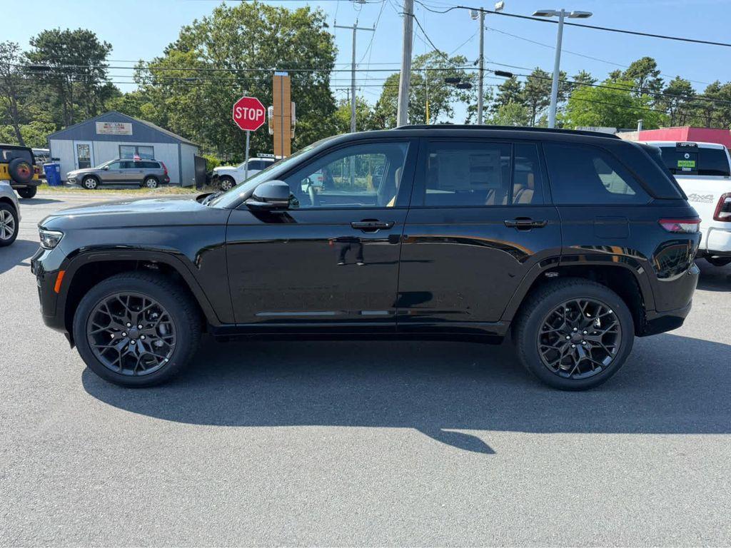 new 2025 Jeep Grand Cherokee car, priced at $61,175