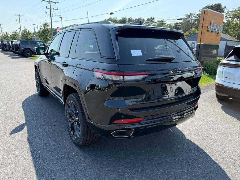 new 2025 Jeep Grand Cherokee car, priced at $61,175