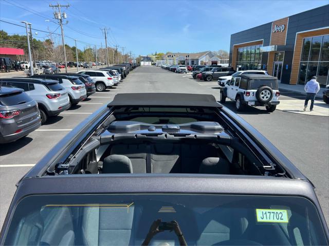 new 2025 Jeep Wrangler car, priced at $54,960