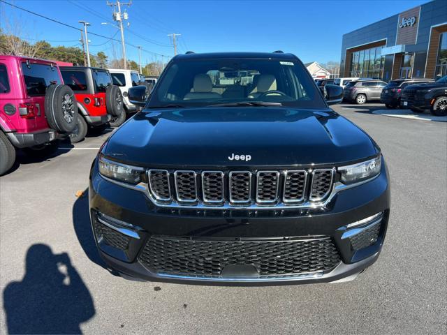 new 2025 Jeep Grand Cherokee car, priced at $48,810